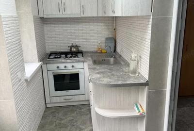 Garsonieră decomandată în Gorjului - 3