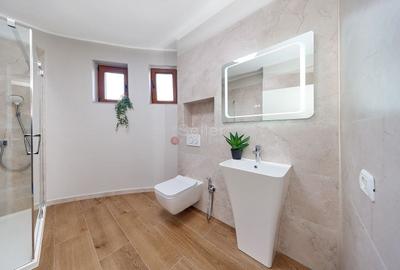 Apartament cu 4 camere decomandat în Dealul Cetății - 6