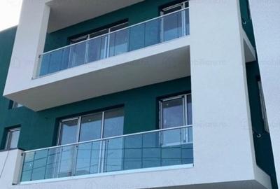 Apartament cu 2 camere semidecomandat în Dumbrăvița