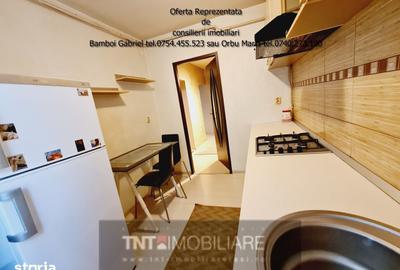 Apartament cu 2 camere decomandat în Podu Roș - 2