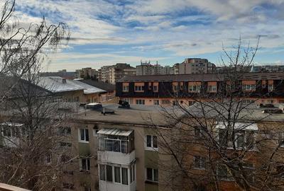 Apartament cu 2 camere semidecomandat în George Enescu