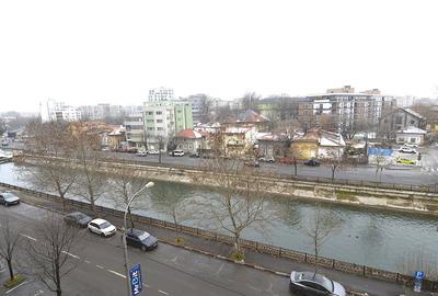 Garsonieră decomandată, mobilată în Unirii - 12