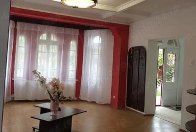 Vila de inchiriat 5 camere str Ion Creanga Ploiesti - Birouri, Salon, Scoala, Clinca, etc - 1