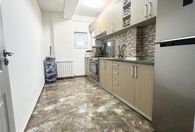Apartament cu 3 camere semidecomandat, mobilat în Nord - 16