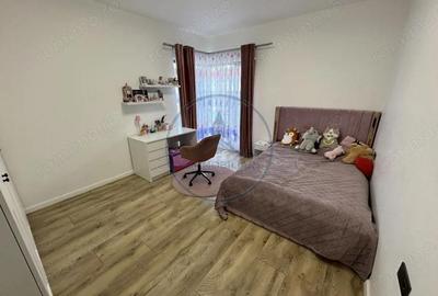 Casă cu Teren 500 Mp în Unirea - 1