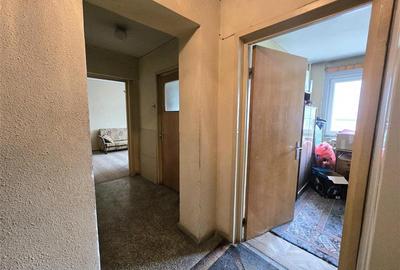 Apartament cu 3 camere semidecomandat în Bucureștii Noi - 16