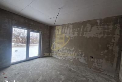 Casă cu 4 camere cu Teren 600 Mp în Unirea - 8