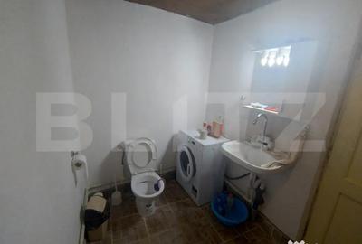 Casă cu 3 camere cu Teren 2200 Mp în Central - 2
