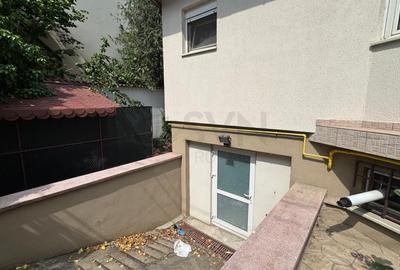 Casă individuală cu 10 camere cu Teren 402 Mp în Lacul Tei - 14