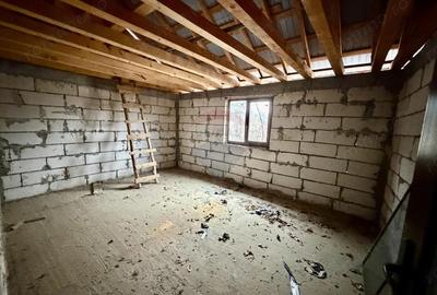 Casă cu Teren 1218 Mp în Vitănești - 15