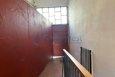 Casă individuală cu 4 camere cu Canalizare în Ultracentral - 3