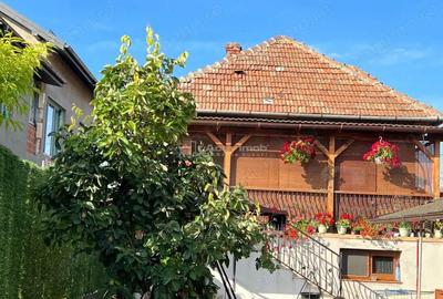 Casa ideala pentru familie 3 camere, terasa, teren generos 554 mp, zona centrala - 5