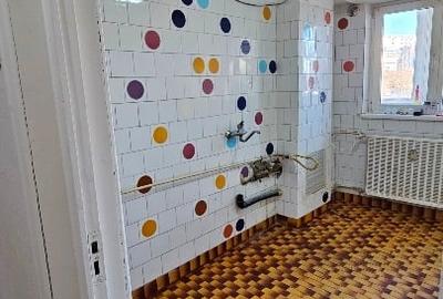 Apartament cu 4 camere decomandat în 13 Septembrie - 15