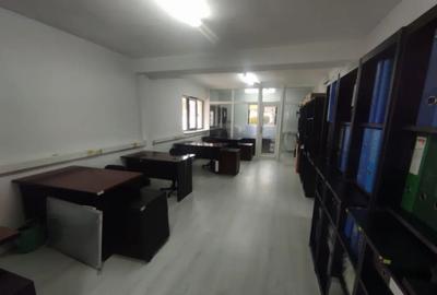 Spațiu comercial, de 200 mp, în 1 Mai - 8