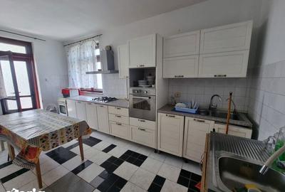 Casă cu Teren 500 Mp în Central - 5
