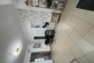 Camera pentru make-up, cosmetica, mani pedi - 3