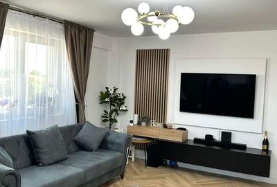 Apartament cu 3 camere în Șcheia