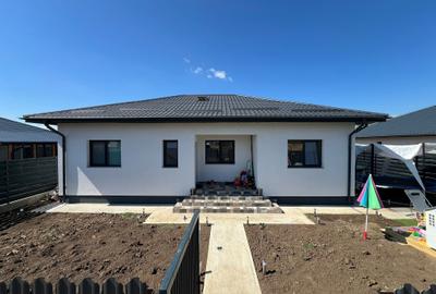 FARA COMISIOANE casa cu 4 camere 2 bai PARTER cu pod placa beton beci la cheie - 1