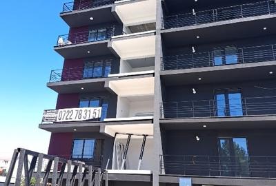 Persoana fizica,  vand apartament 2 camere  In Mamaia  Nord