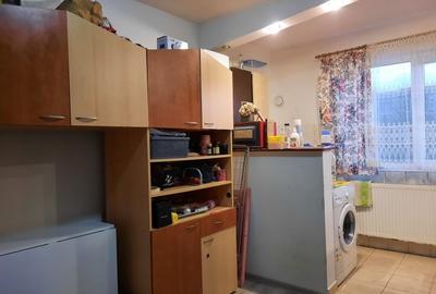 Bartolomeu Nord, garsoniera cu baie proprie, etaj intermediar
