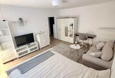 Garsonieră decomandată, mobilată în Vitan Mall - 3