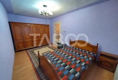 Apartament de vanzare 2 camere decomandate 52 mpu pivnita balcon Sibiu