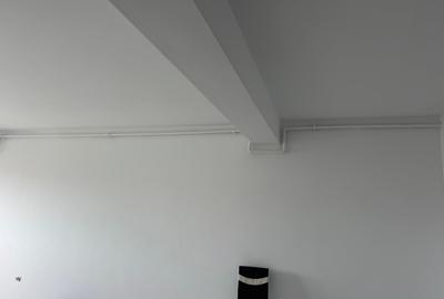 Apartament cu 2 camere decomandat în Km 5 - 5
