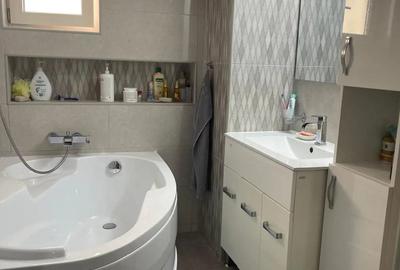 Apartament modern (+garaj) - 3 camere decomandate, etaj 6 8 - Bulevardul Republicii [Targu-Jiu] - 6