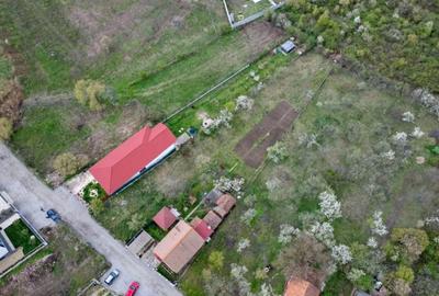 Teren de 1084 mp, în Central