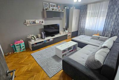 Apartament cu 3 camere decomandat în Central - 8