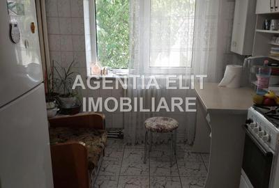 Apartament cu 3 camere semidecomandat în Central - 9