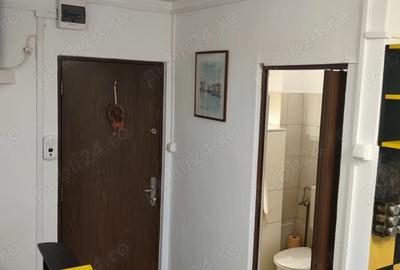Apartament cu 2 camere semidecomandat în Complex Studențesc