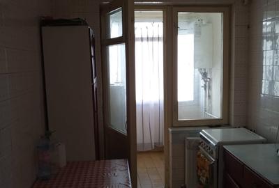 Apartament cu 4 camere decomandat în Central - 2