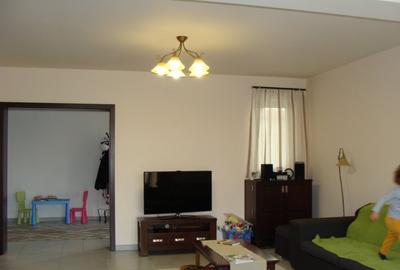 Casa ideală pentru cei care aleg rafinamentul și independența energetică - 10