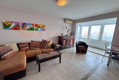 Apartament 3 camere de vanzare, situat in Zona Centrala - 2