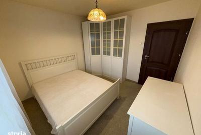 Apartament cu 3 camere decomandat în Giurgiului