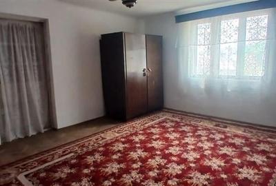 Casa 6 camere de vanzare Pucioasa 441 mp teren - 8