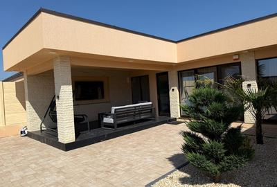 Complex de case individuale cu 3 camere, pe parter. Comision 0 - 8