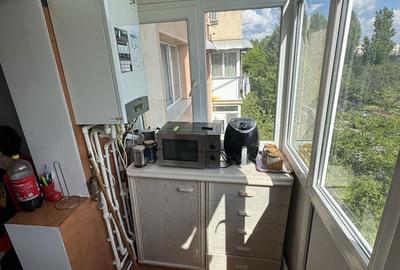 Apartament cu 2 camere decomandat în Craiovița Nouă - 4