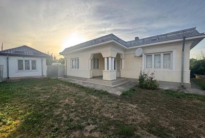 Casă cu 4 camere decomandat în Central - 5
