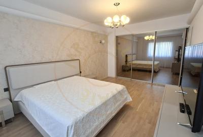 Apartament cu 3 camere decomandat, mobilat în Central - 14