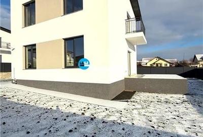 Vila Moderna, P+E, 400 teren, finisata,  asfalt, Valea Adanca Miroslava - 13