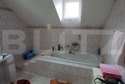 Casă cu 5 camere cu Garaj în Centura - 10