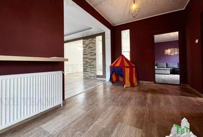 Vila din caramida 4 dormitoare, 170 mp utili, teren 335 mp,   Lumina - 12