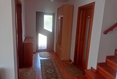Casă cu 4 camere cu Teren 550 Mp în Corbeanca