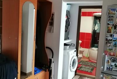Apartament cu 2 camere decomandat în Pucioasa - 1