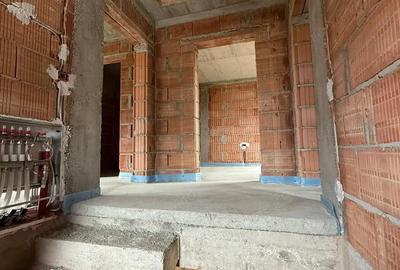 Casă cu 4 camere în Giroc