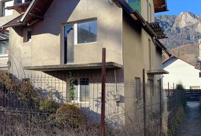 Casă cu Teren 201 Mp în Bușteni - 3