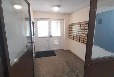 Apartament cu 2 camere semidecomandat în Apărătorii Patriei - 4