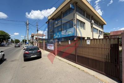 Spațiu comercial, de 730 mp, în Central - 6